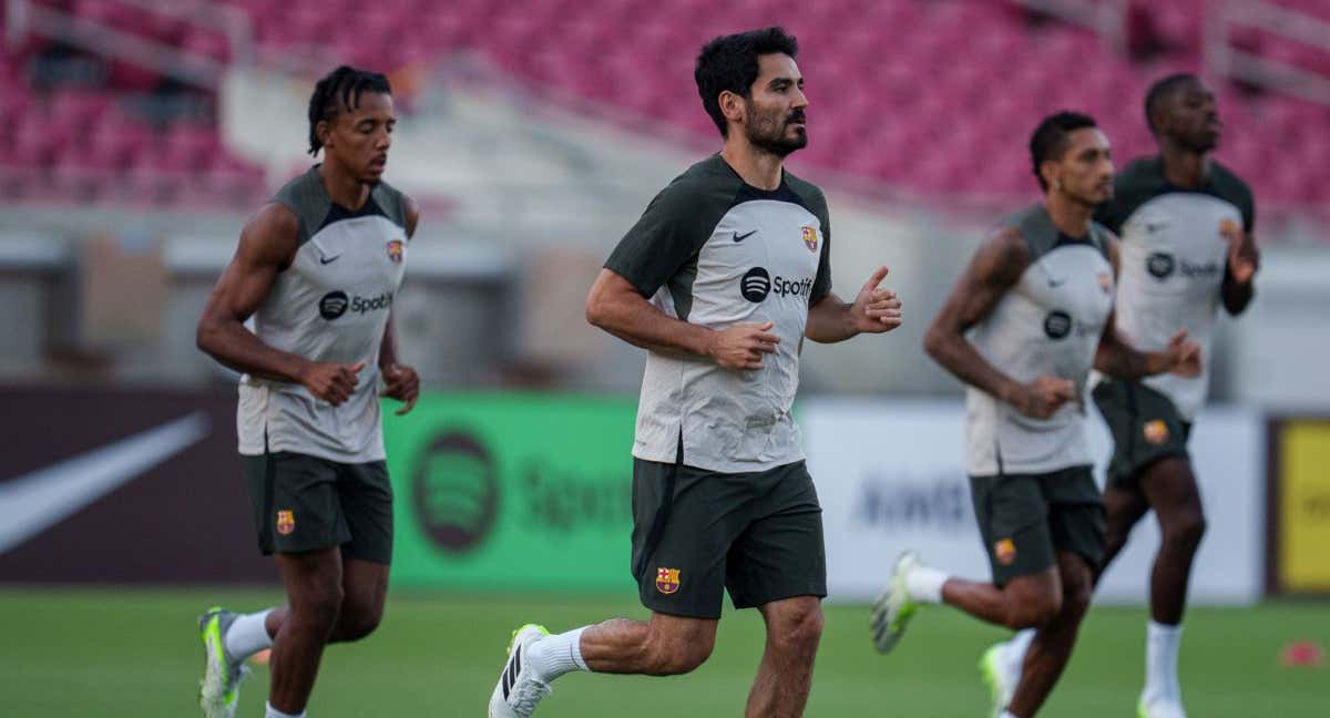 Los jugadores del Barça se ejercitan durante la pretemporada.
