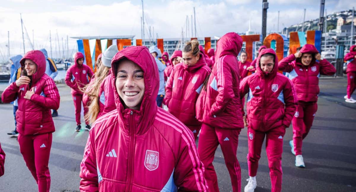 Athenea, paseando por Wellington. /@SEFutbolFem