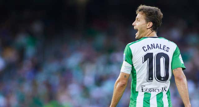 Motivos del sorprendente adiós de Sergio Canales: tiranteces en el vestuario, la polémica con Mateu Lahoz y un ofertón mexicano