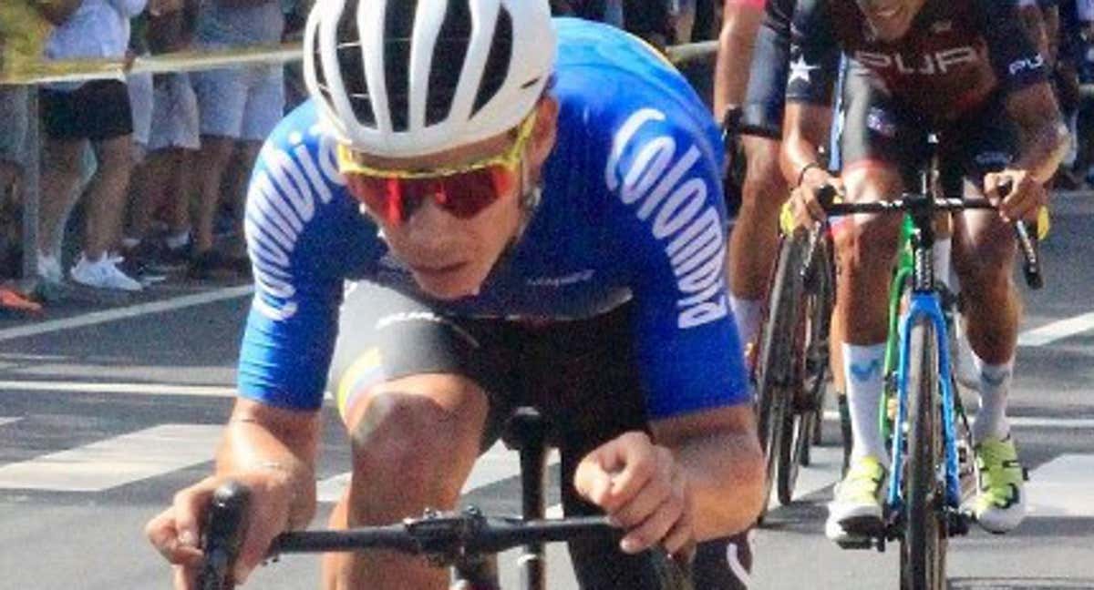 Supermán López, en una carrera.