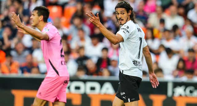 Cavani tiene cinco días para firmar la rescisión si quiere jugar en Boca