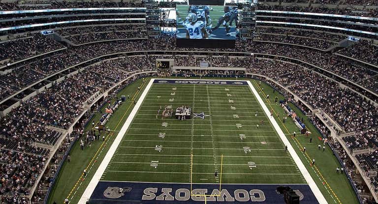 Vista aérea del interior del AT&T Stadium de Dallas, donde se juega el Clásico.