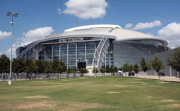 El AT&T Stadium desde las afueras.
