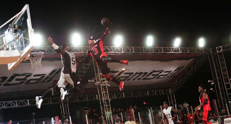 Dos jugadores en pleno partido de Slamball.