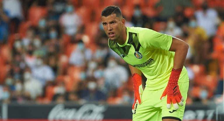 David Soria acumuló muchos pases fallados la pasada temporada.