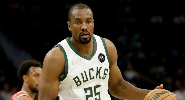 Serge Ibaka busca una nueva oportunidad en la NBA