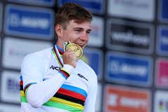 Evenepoel rompe el crono para proclamarse campeón del mundo