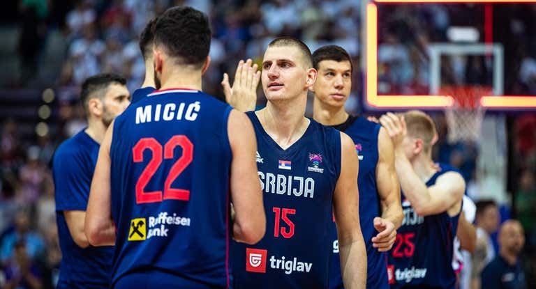 Jokic, Micic y Lucic, tres de las bajas de Serbia en el Mundial, celebran un triunfo en el Eurobasket