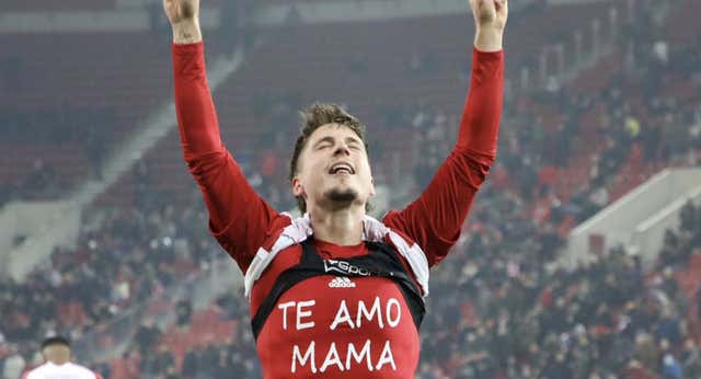¿Quién es Sergi Canós? Sus orígenes en el Barça, del referente Villa a la patada de Gerrard y el deseo de jugar de extremo