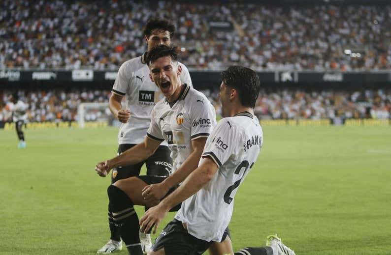 Baraja y su baby Valencia logran el mejor arranque de la 'era Lim'