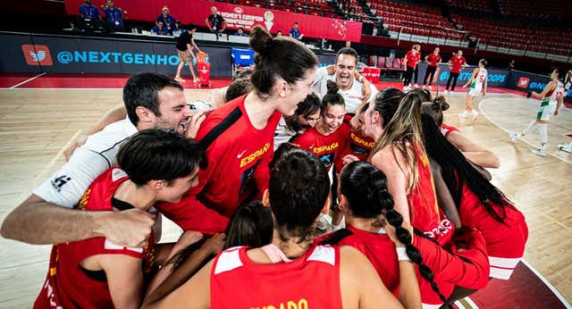 España no da opción a Finlandia en la segunda parte y jugará la final