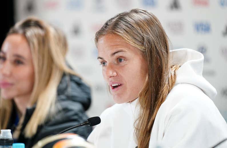 Irene Paredes: «Todas hemos crecido pensando que el fútbol no era nuestro lugar, que no nos pertenecía«
