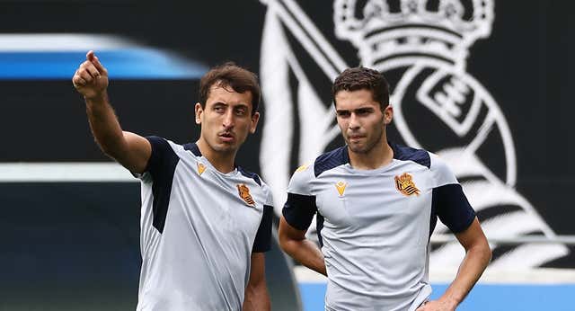 Cuatro años y 33 informes para fichar al sustituto de Silva: “Solo quería jugar aquí”