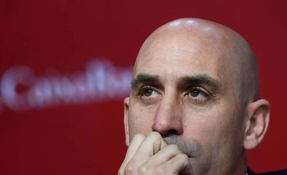 Rubiales rogó sin éxito a Jenni Hermoso que lo defendiera en un comunicado conjunto