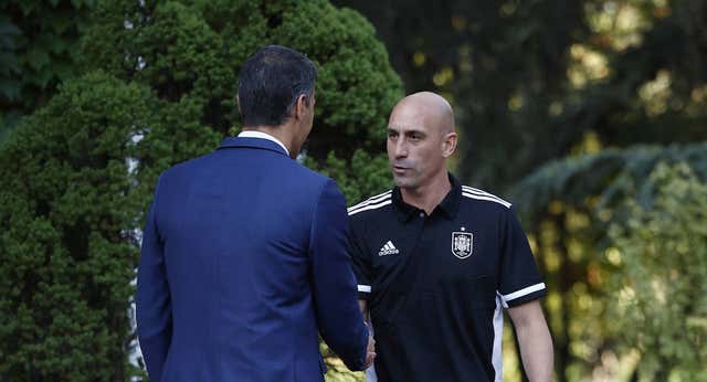 Pedro Sánchez, durísimo contra Rubiales: «El gesto fue inaceptable, las disculpas no son adecuadas y tiene que continuar dando pasos» | Relevo