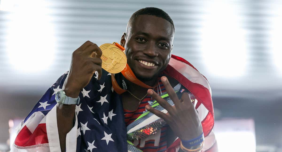 Grant Holloway ha conseguido su tercer título mundial consecutivo.