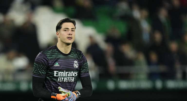 Lucas Cañizares, en un partido con el Real Madrid.