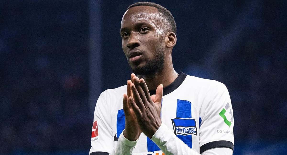 Dodi Lukabakio, en un partido con el Hertha.