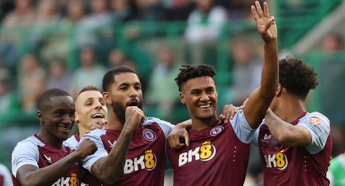 Ollie Watkins marcó un hat-trick./REUTERS/Russell Cheyne