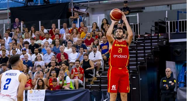 Álex Abrines: «Fui de los primeros a los que Ricky Rubio preguntó porque yo pasé por algo similar e intenté ayudarle»