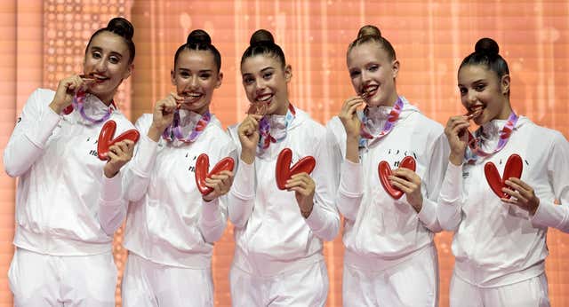 España revalida el bronce mundial a ritmo de ‘Valencia’