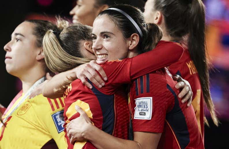 Aitana Bonmatí y Olga Carmona, nominadas a mejor jugadora del año por la UEFA