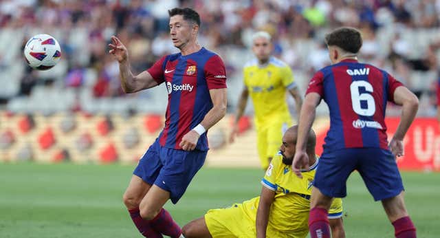 El vestuario del Barcelona respalda a Lewandowski: “Volverá pronto a su mejor nivel”