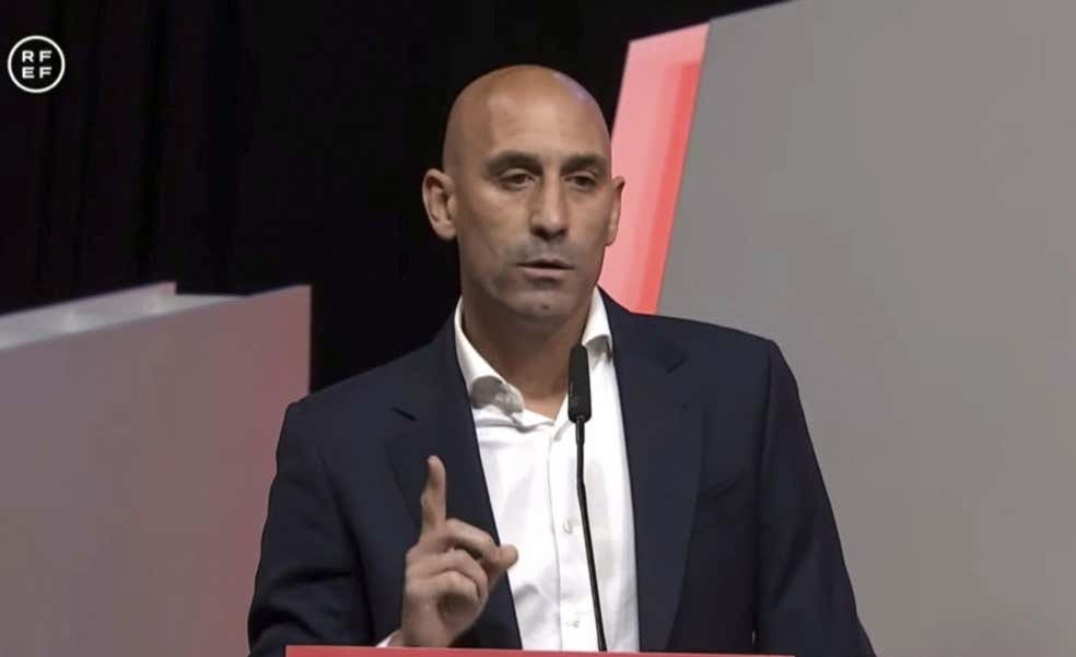 Rubiales reta al mundo y decide morir matando
