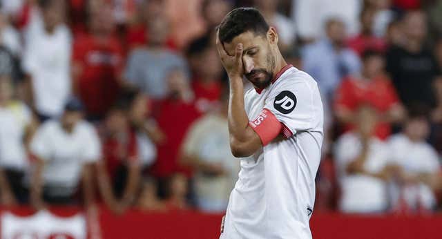 El Girona provoca una nueva crisis en un Sevilla que lo fía todo al mercado