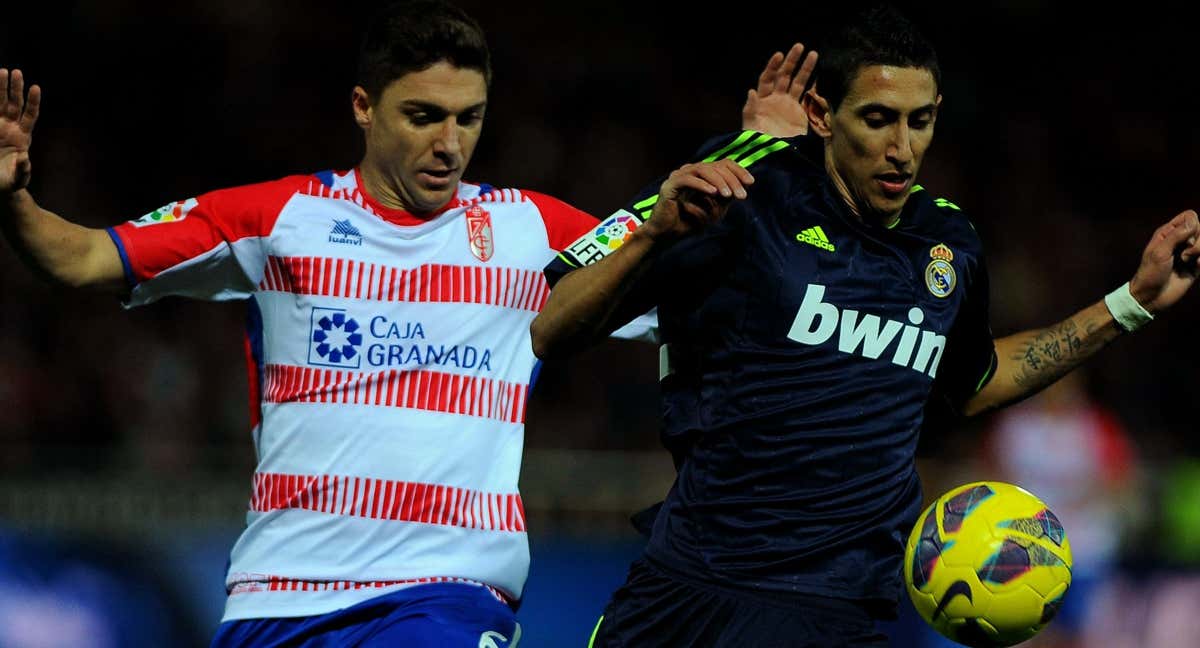 Guilherme Siqueira y Ángel Di María, durante un partido. /ABC