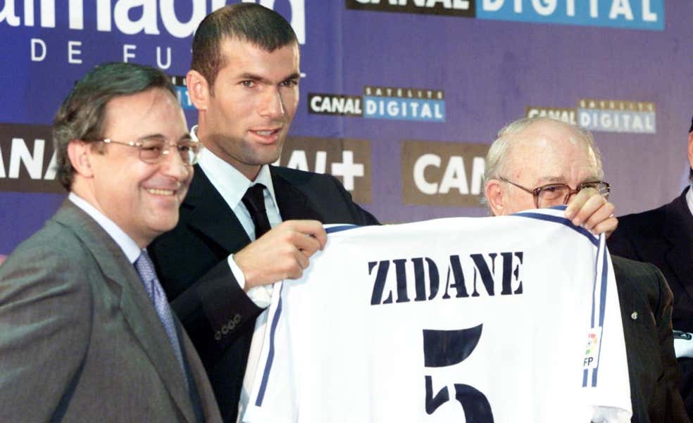 De Montecarlo siempre nos quedará aquella servilleta voladora de Florentino a Zidane...