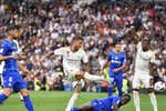Joselu desempolva su idilio con el Bernabéu