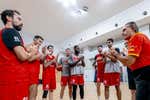 Diversión, el famoso muro y una advertencia: «El que no crea, que no venga»
