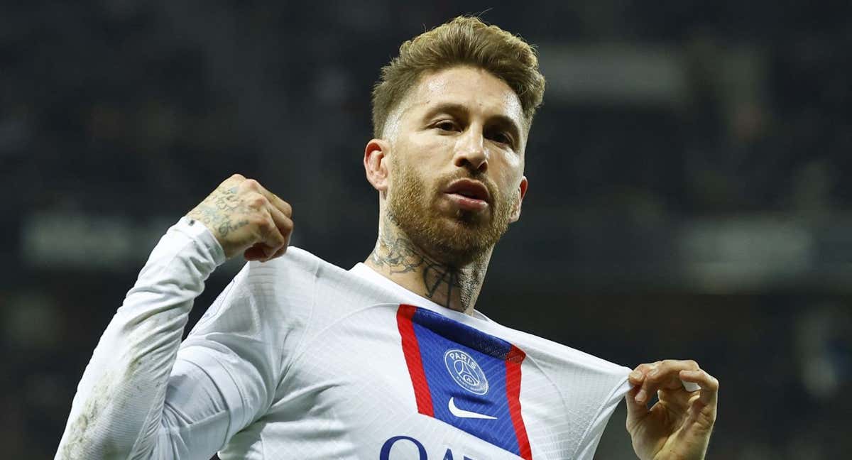 Ramos celebra un gol en su etapa en el PSG.