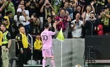 Messi le gana al campeón de la MLS antes de irse con Argentina