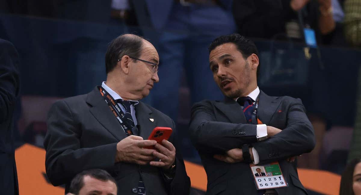 Del Nido Carrasco, a la derecha, junto a Castro. /GETTY