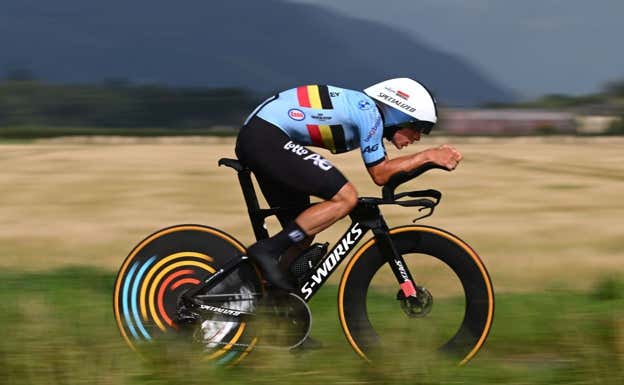 La posición de Remco Evenepoel durante la contrarreloj. GETTY