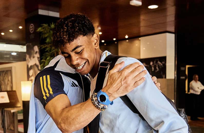 Lamine Yamal se 'declara' a Asensio y reafirma: «Siempre he tenido claro jugar con España»