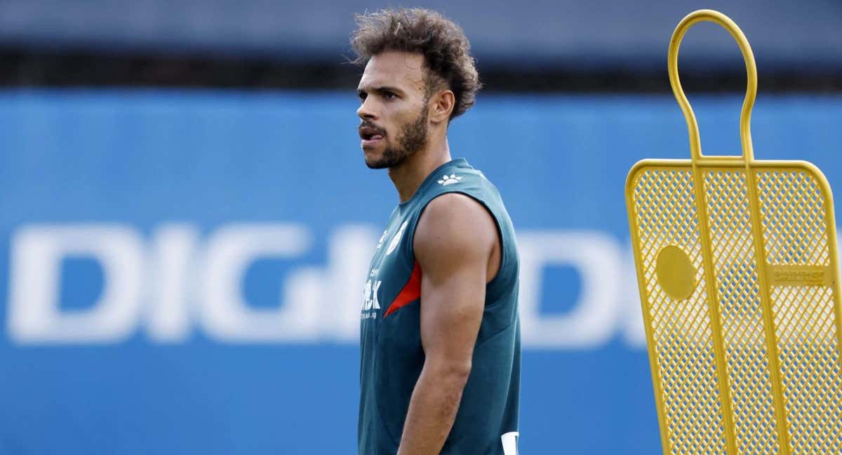 Braithwaite, durante un entrenamiento./RCD ESPANYOL