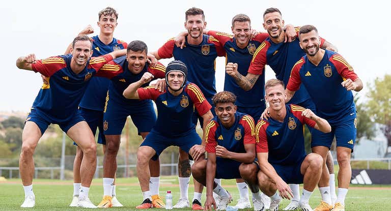 Varios internacionales, tras un entrenamiento.