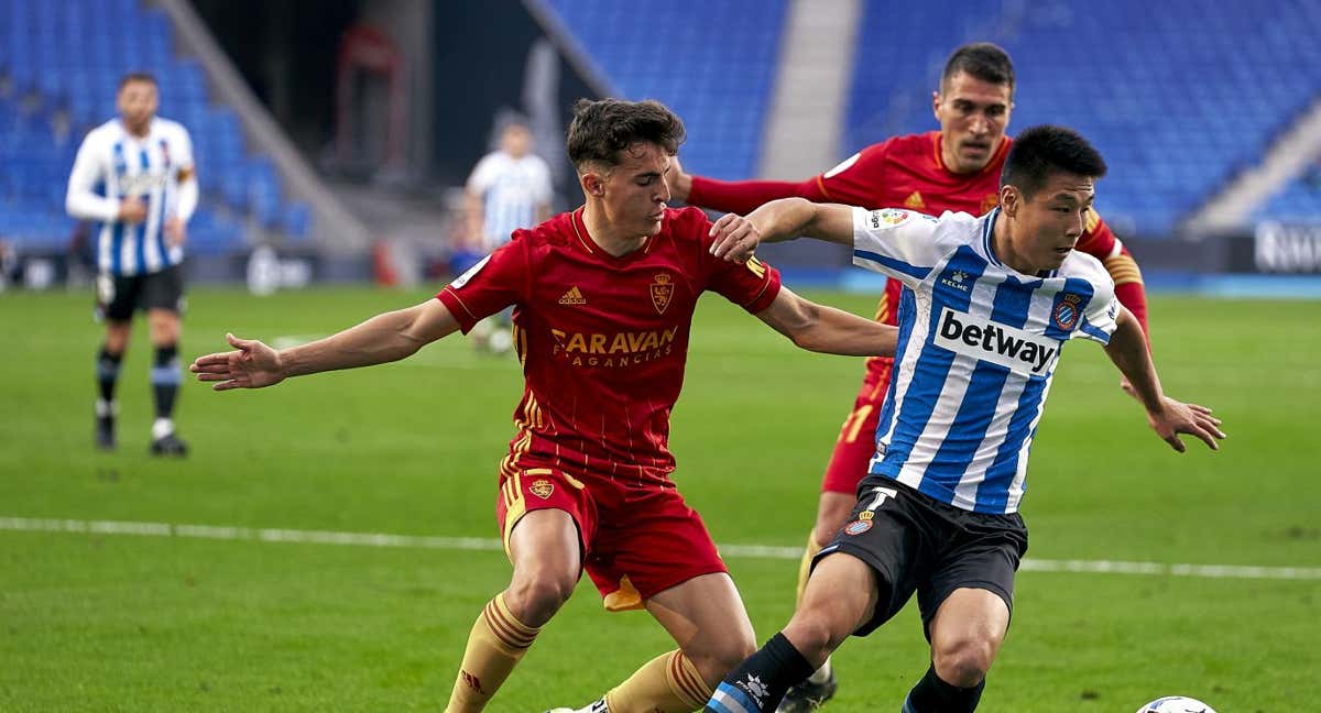 Alejandro Francés durante un partido con el Real Zaragoza./Getty