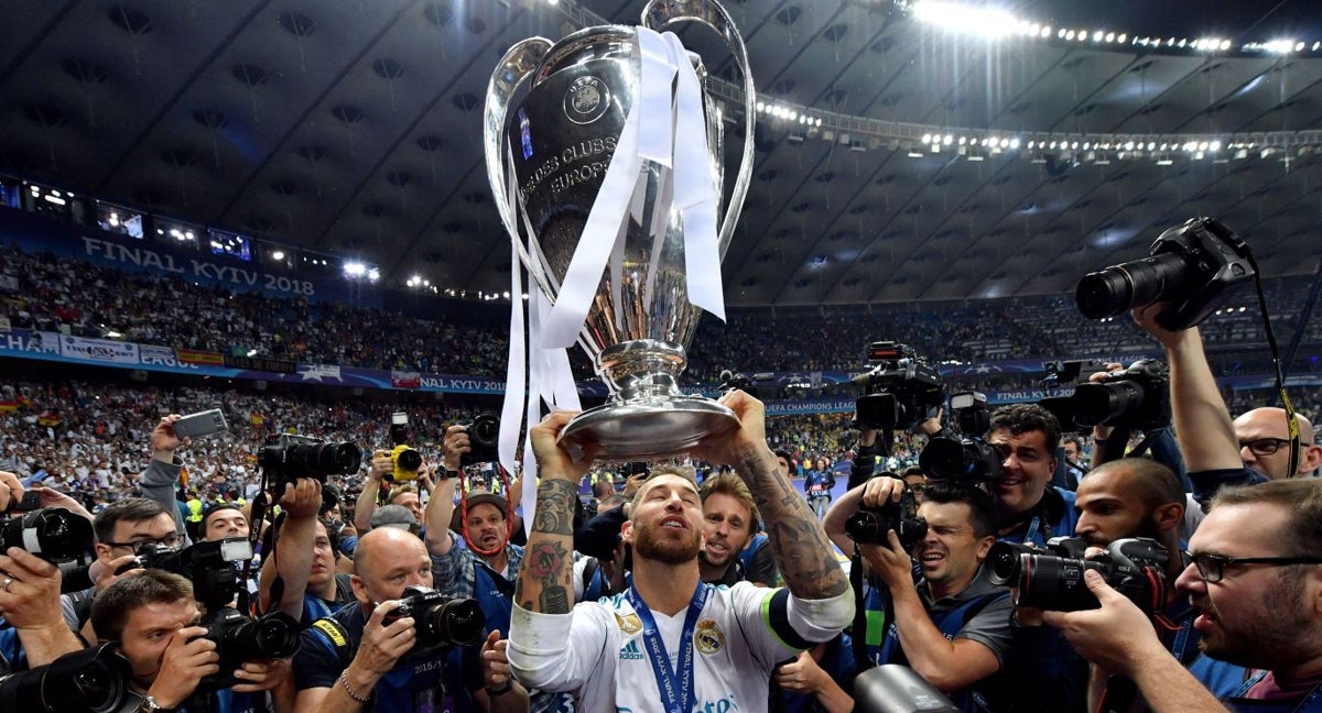 Sergio Ramos levanta la Champions League.