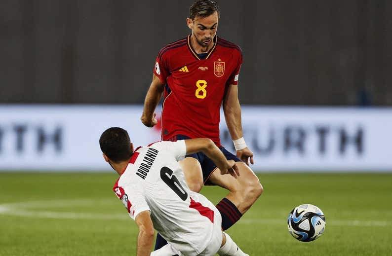 Fabián le saca los colores a Luis Enrique