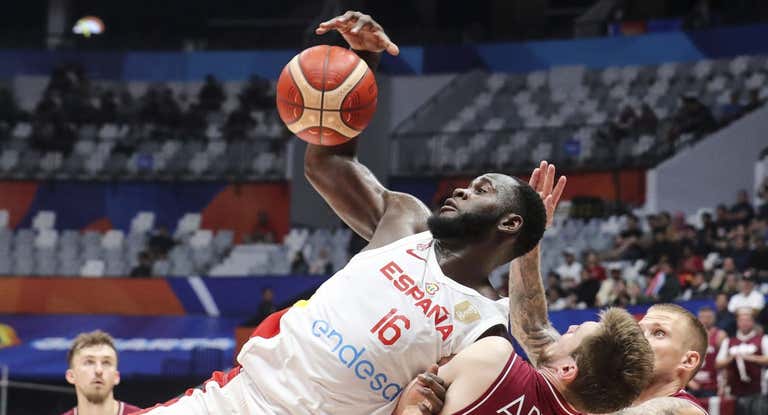 Usman Garuba durante el partido ante Letonia en el pasado Mundial.