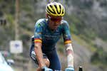Luis León Sánchez consuma su propia 'Ley de Murphy': «Me caí porque Geraint Thomas me preguntó por mi retirada... y nos enganchamos»