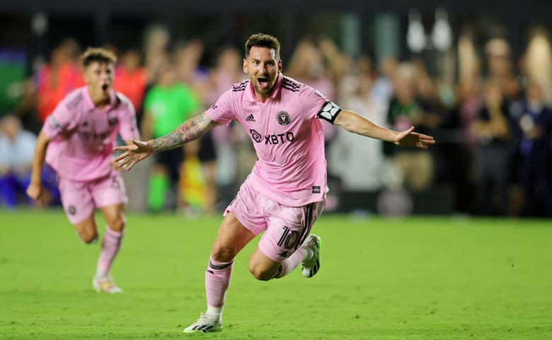 Messi celebra un gol con Inter Miami.