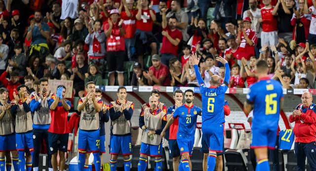 Ildefons Lima pone fin a la carrera más larga de la historia de un futbolista: “Un día me ves en la calle, al otro jugando contra Cristiano”
