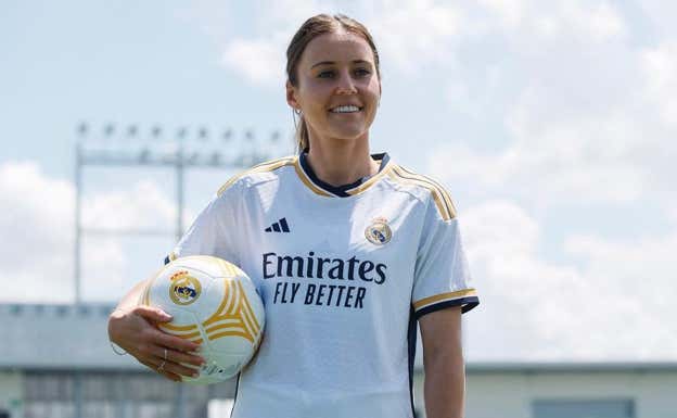 Raso en la presentación con el Real Madrid.  REAL MADRID