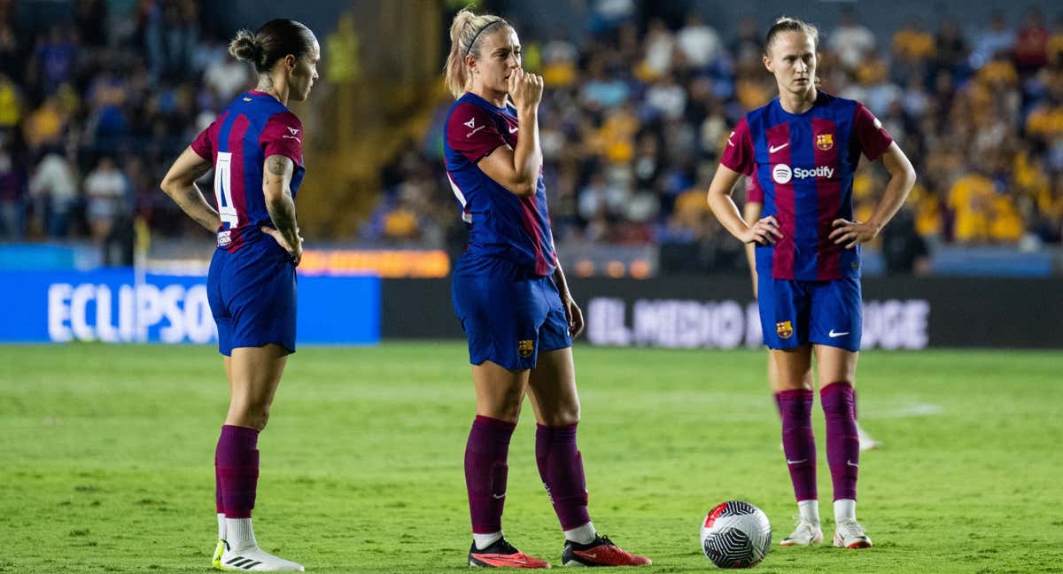 Mapi, Alexia y Hansen durante un partido de pretemporada. /FC BARCELONA