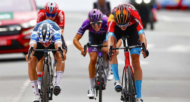 Poels frustra a Evenepoel en Guadarrama y Kuss se confirma como ganador de La Vuelta